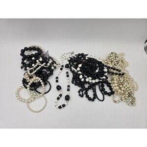36 piece Lot Of Beaded Bracelets & Necklaces Black and white & Faux Pearls